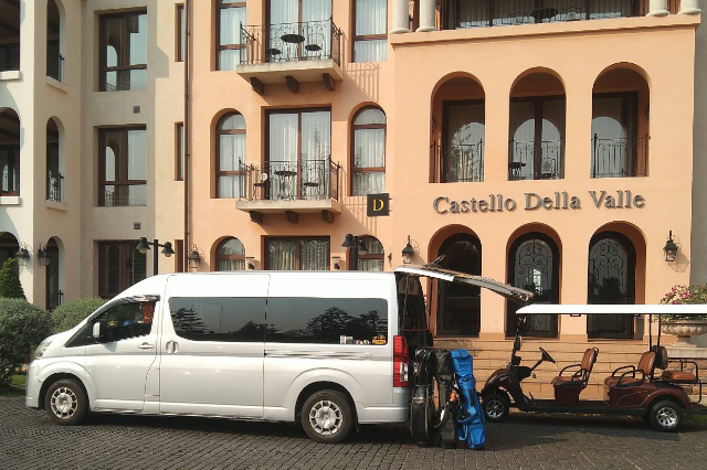 เช่ารถตู้ เช่ารถตู้โคราช เช่ารถตู้กรุงเทพ เช่ารถตู้พร้อมคนขับ เช่ารถตู้ดอนเมือง เช่ารถตู้สนามบินสุวรรณภูมิ เช่ารถตู้ VIP พร้อมคนขับ กรุงเทพ โคราช