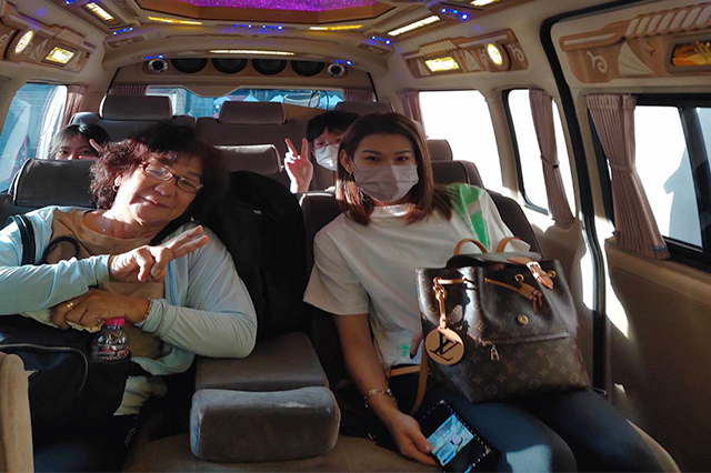 เช่ารถตู้ VIP พร้อมคนขับ กรุงเทพ โคราช
